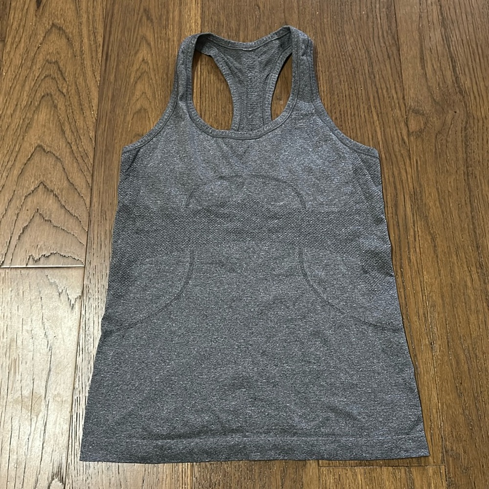 Lulu grey tank - size 6